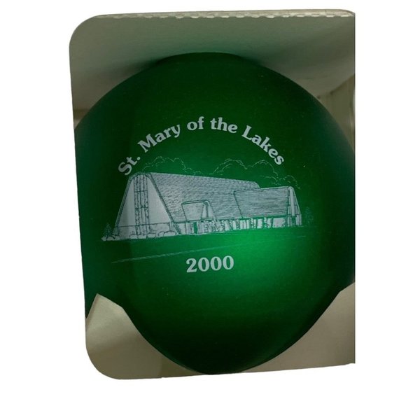 St. Mary of the Lakes 2000 Holiday Ornament Green Glass Ball - Picture 2 of 6